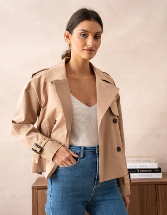 WOMEN'S COLLECTION